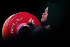 Lifter Aceh Nurul Akmal...