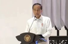 Banyak Negara Berjuang...