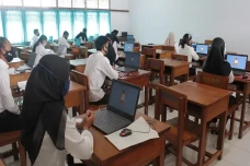 Contoh Soal Silogisme...