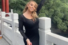 Mariah Carey Jalan-Jalan...