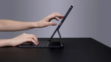 Apple Kembangkan Magic...