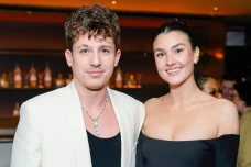 Charlie Puth dan Brooke...