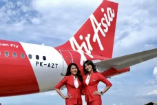 AirAsia Gelar Diskon...