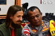 Disandera 1,5 Tahun,...