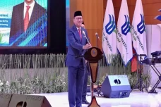Riwayat Pendidikan Rosan...