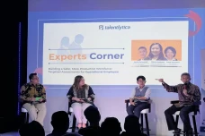 Gelar Talkshow Interaktif,...