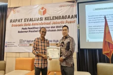 Cegah Pilkada Curang,...