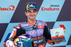 4 Potret Tampan Jorge...