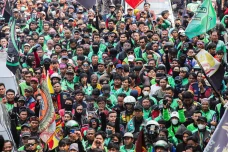 Ribuan Ojol Bakal Turun...