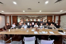 Billy Mambrasar Terima...