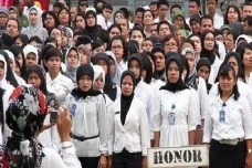 Klik helpdesk-sscasn.bkn.go.id,...