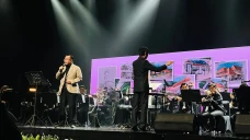 Gelar Konser Amal, Lagu...
