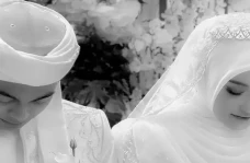 Viral karena Nikah Muda,...