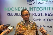 Mahfud MD Siap Hadiri...