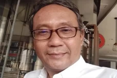 Memanggil Alumni, Memuliakan...