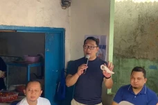 Usai Sarapan Nasi Uduk...