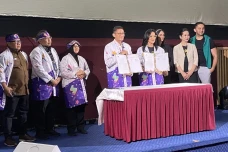Putar Kembali Film Legendaris,...