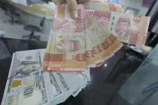 BI Tahan Suku Bunga...