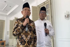 Wapres KH Maruf Amin...
