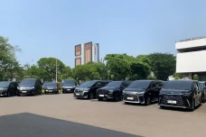 Menteri-menteri Tiba...