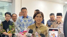 Meutya Hafid Resmi Jadi...