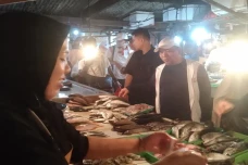 Tampung Keluhan Pedagang,...