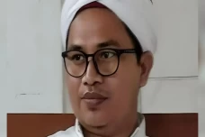 Profil dan Biodata KH...