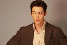 Profil dan Biodata Choi...