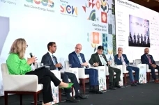 MedcoEnergi Dorong Investasi...
