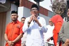 Cagub Sultan Husain:...