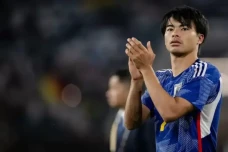 Judul Skripsi Kaoru...