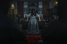 10 Film Indonesia Berdasarkan...