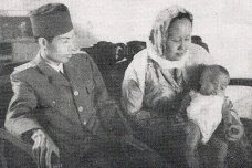 Kisah Cinta Jenderal...