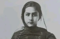 Siapa Abida Sultan?...
