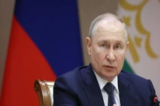 Putin Teken UU Baru...