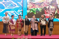 Tim Nasional Kebaya...