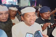 Dedi Mulyadi Umumkan...