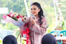 Krisdayanti Fokus Siapkan...