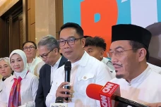 Ridwan Kamil Minta Semua...