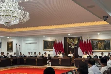 Satu Bulan Menjabat...
