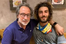 Sito Pons Ceritakan...