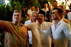 Denny Sumargo dan Farhat...