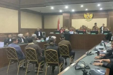 Bikin Perusahaan Boneka...