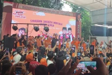 Hadiri Tasyakuran Kemenangan...