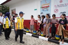 Kementerian PU Rampungkan...