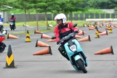 Ekonomi Lesu, Honda...