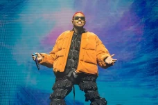 Chris Brown Diduga Pakai...