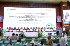 Bank Jatim Dukung Program...