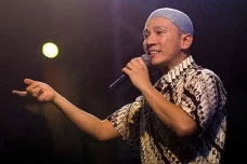 Apakah Yesus dan Nabi...