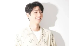 Song Joong-Ki Menolak...